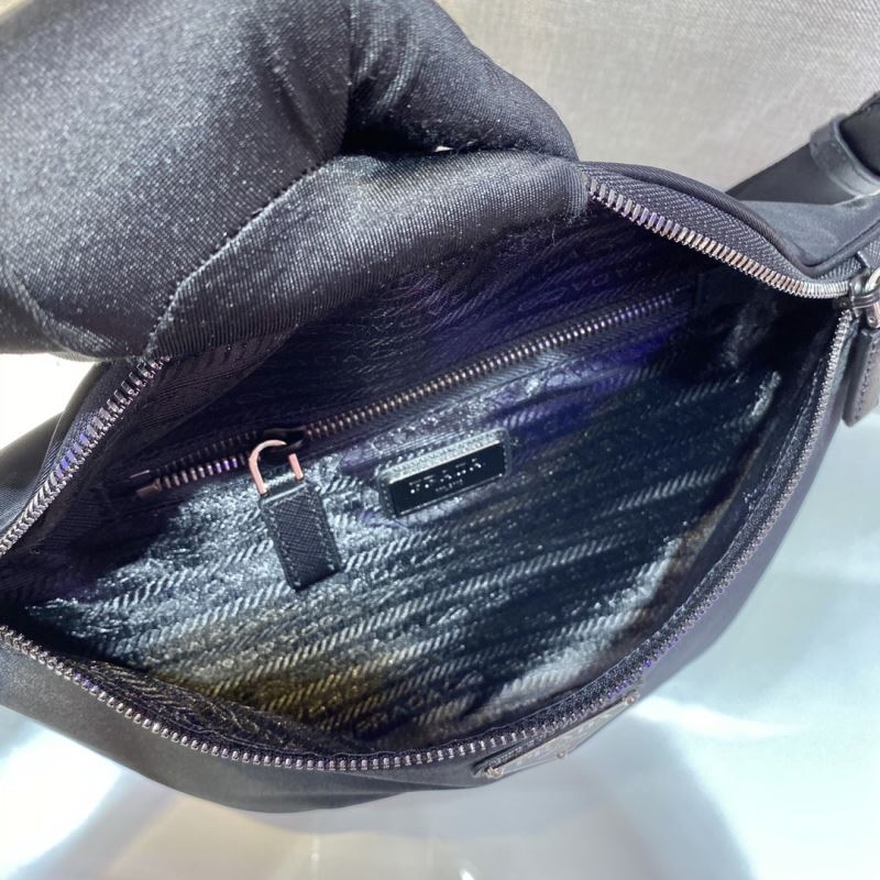 Pra*a waist chest packs